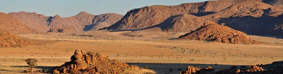k-23.02LandschaftNamibNaukluftLodge04.jpg